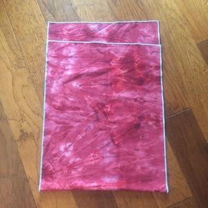 Manduka Yogitoes Red Skidless Yoga Towel